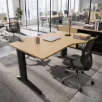 Steelcase 140 x 100 cm Bükk mintázatú íróasztal - jobb