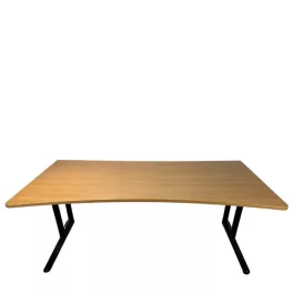 Steelcase 180 x 90 cm íróasztal - homorú