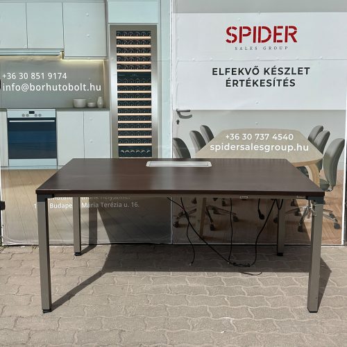 Steelcase íróasztal, sötétbarna - 160x80 cm