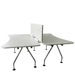Kétszemélyes ergonomikus íróasztal fehér felülettel