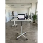 Sedus 80 x 80 cm fehér pneumatikus állóasztal