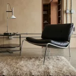 Living Divani „Frog” Lounge Fotel – Krómozott acélvázas, fekete bőr