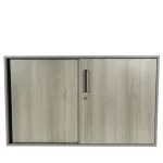 Steelcase tolóajtós irodai szekrény – világos tölgy színben